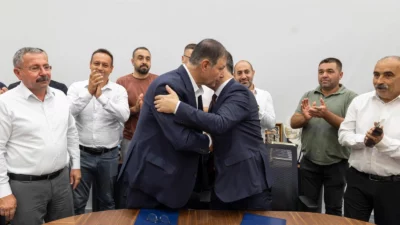 İzmir Büyükşehir Belediyesi ile Belediye-İş Sendikası arasında yürütülen İZBETON toplu