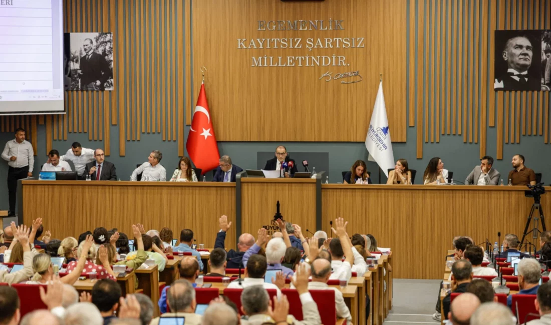 İzmir Büyükşehir Belediyesi Başkan Vekili Dr. Zafer Levent Yıldır, ağustos