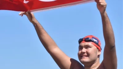 İzmir Büyükşehir Belediyesi Spor Kulübü çatısı altında başarılı kariyerini sürdüren