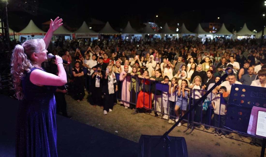 3. Geleneksel Sakarya Kültür Festivali, Millet Bahçesi’nde düzenlenen Karadeniz Kültür
