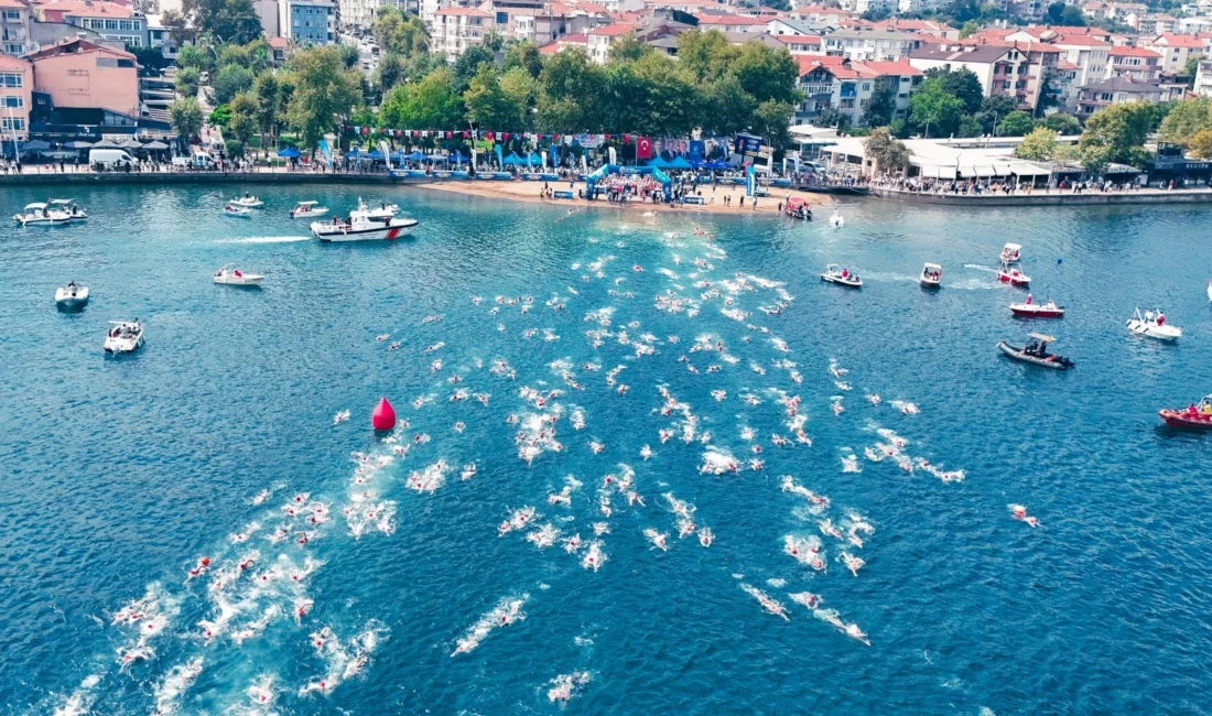 Kocaeli Büyükşehir Belediyesi’nin ev sahipliğinde düzenlenen “Ulusal Açık Su Yüzme