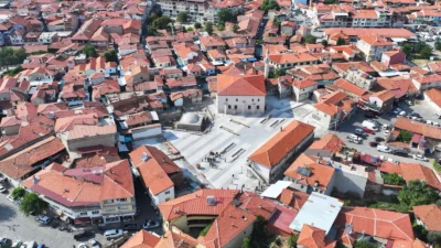 Manisa Büyükşehir Belediye Başkanı Besim Dutlulu, Kula Eski Pazar Yeri’ni