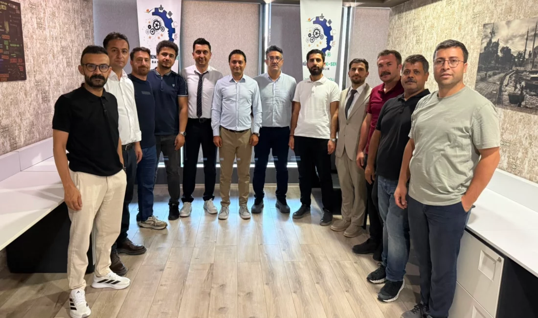 Kamuda görev yapan mühendis, mimar, şehir plancısı ve teknik hizmetler