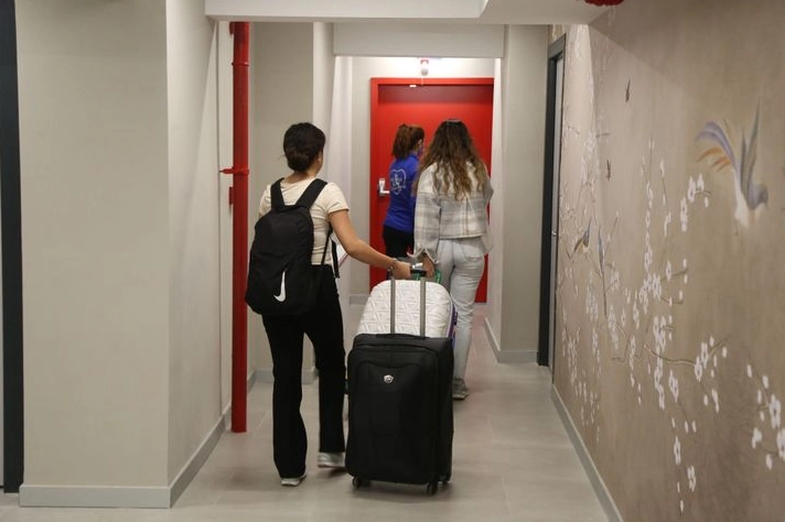 İstanbul Büyükşehir Belediyesi’nin, üniversite eğitimi için İstanbul’a gelen gençlere barınma