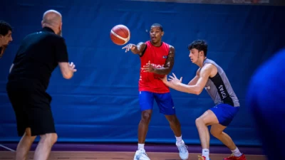 TOFAŞ Basketbol Takımı 2026-2027 sezonu hazırlıklarına Mustafa V. Koç Spor