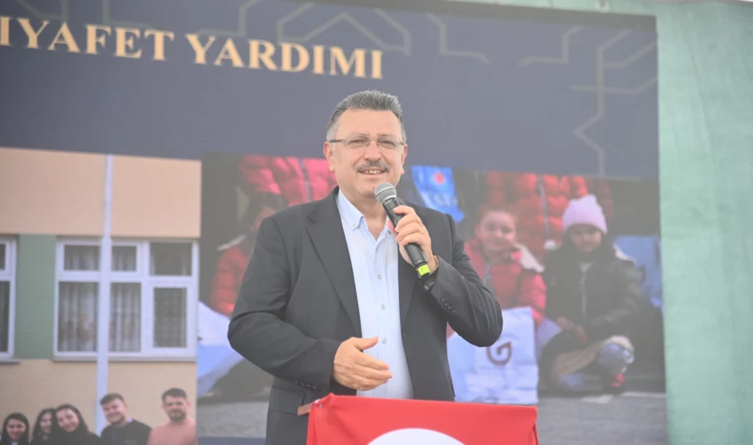 Trabzon Büyükşehir Belediye Başkanı Ahmet Metin Genç, Hayrat’ta düzenlenen 4.