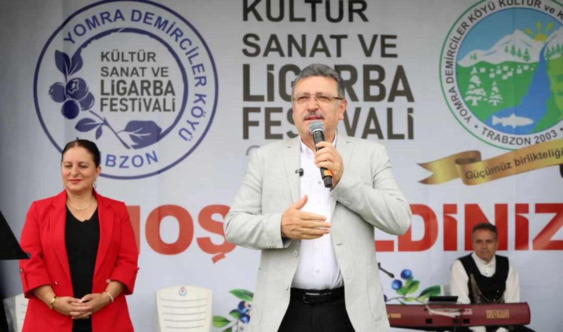 Trabzon Büyükşehir Belediye Başkanı Ahmet Metin Genç, Yomra'nın Demirciler Mahallesi'nde