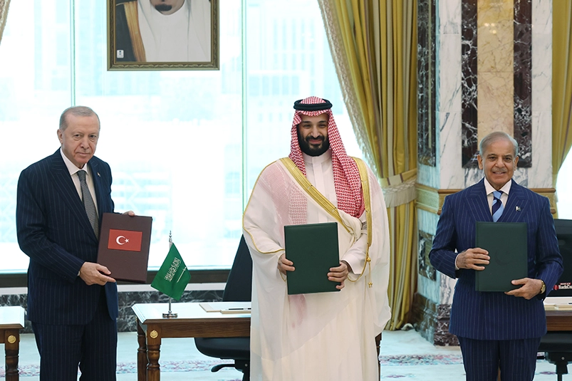 Türkiye, Pakistan ve Suudi Arabistan arasındaki Mekke Ortak Savunma Anlaşması