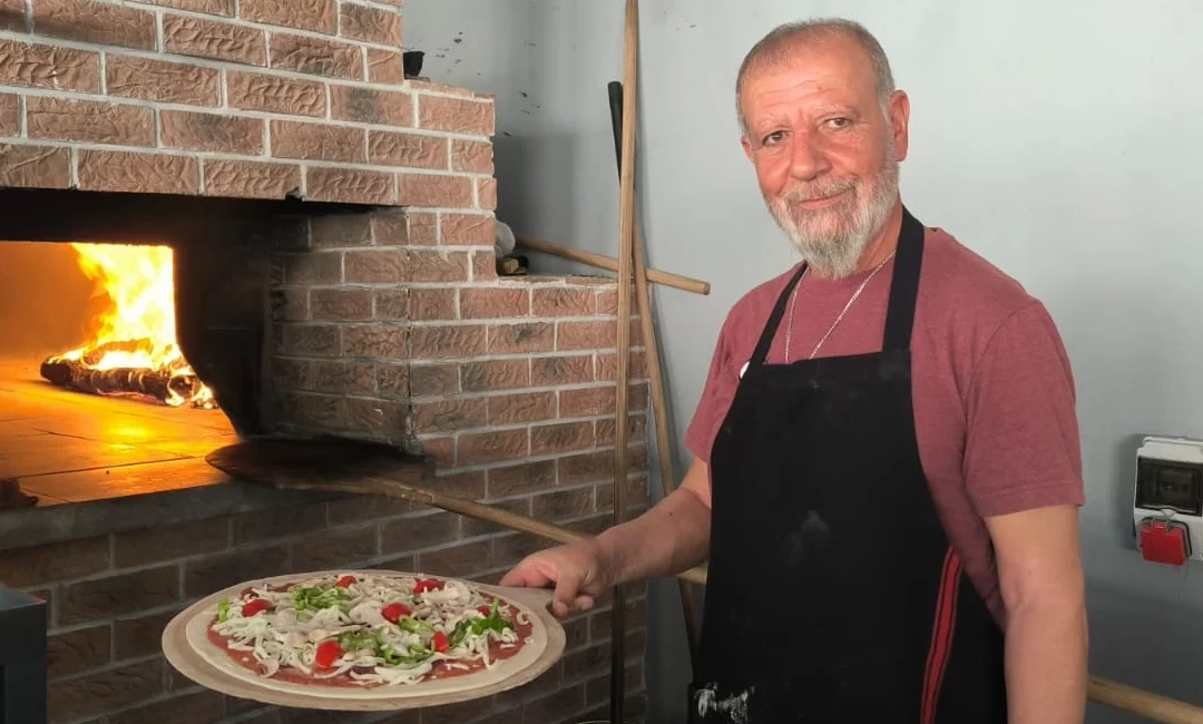 1984 yılında Almanya’ya göç eden ve uzun yıllar Avrupa’da gastronomi