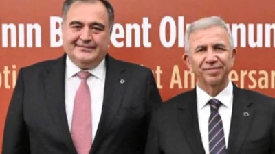Ankara Büyükşehir Belediye Başkanı Mansur Yavaş'ın CHP'den istifa ederek bağımsız