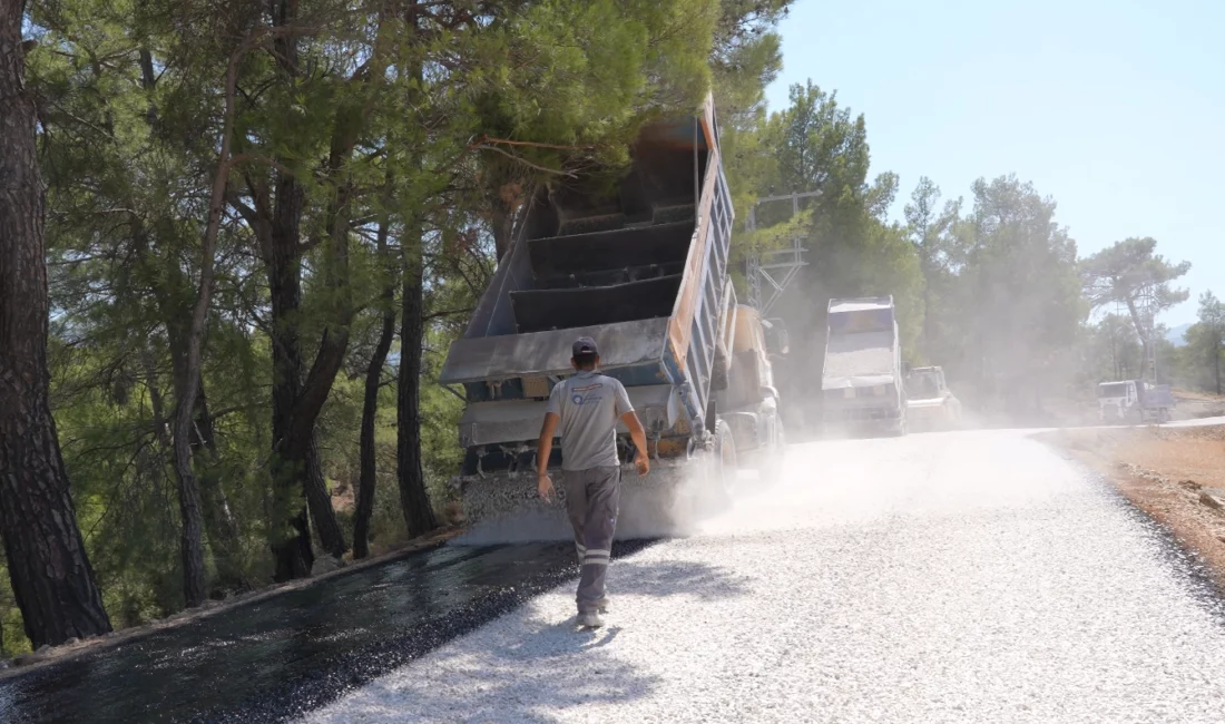 Antalya Büyükşehir Belediyesi, Kaş’ın kırsal mahallelerinde ulaşım konforunu artırmak amacıyla