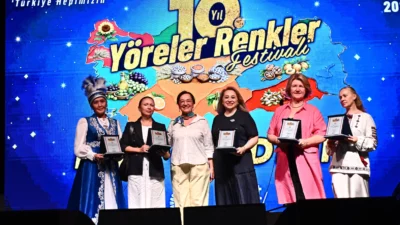 Antalya'da Muratpaşa Belediyesi’nin Türkiye’nin dört bir yanından kültürleri, yöresel lezzetleri,