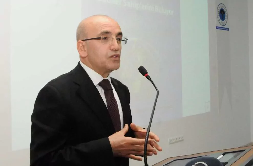 Hazine ve Maliye Bakanı Mehmet Şimşek, dönemsel eğitim fiyat artışları