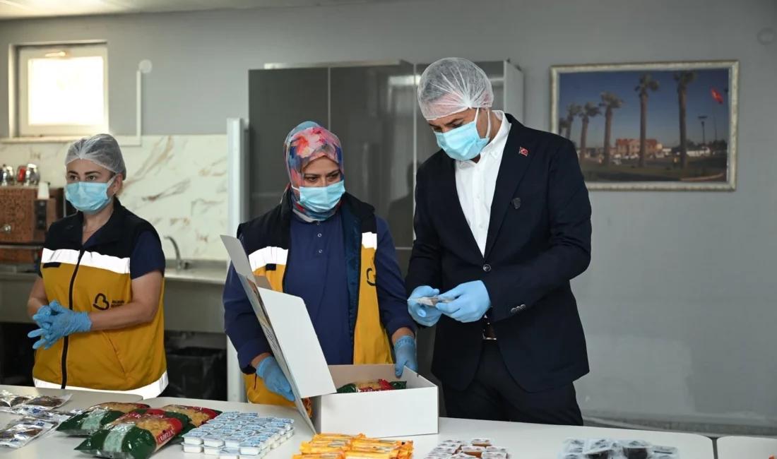 Balıkesir Büyükşehir Belediyesi’nin her yıl düzenli olarak sürdürdüğü öğrencilere beslenme