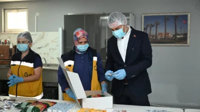 Balıkesir Büyükşehir Belediyesi’nin her yıl düzenli olarak sürdürdüğü öğrencilere beslenme