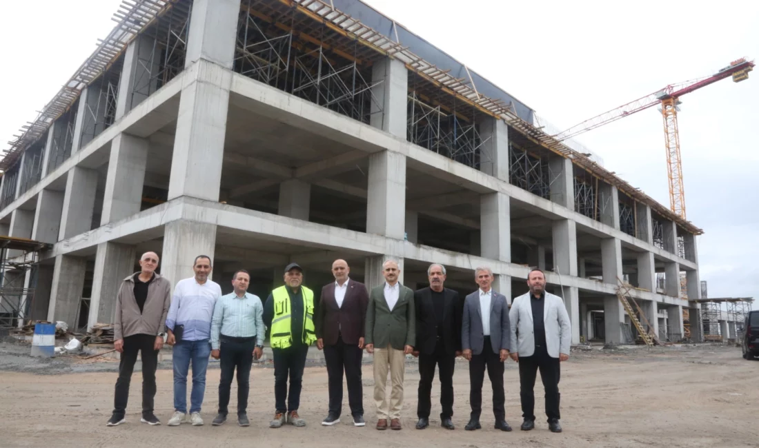Çayırova Belediye Başkanı Bünyamin Çiftçi, yapımı devam eden Çayırova Devlet