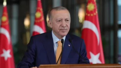 Cumhurbaşkanı Recep Tayyip Erdoğan, Cumhurbaşkanlığı Külliyesi’nde 5 ülkenin büyükelçisini kabul