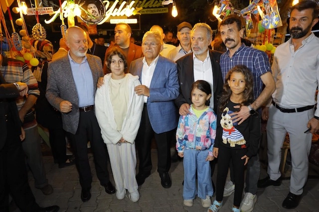 Kayseri Büyükşehir Belediye Başkanı Dr. Memduh Büyükkılıç, Kocasinan Belediyesi tarafından