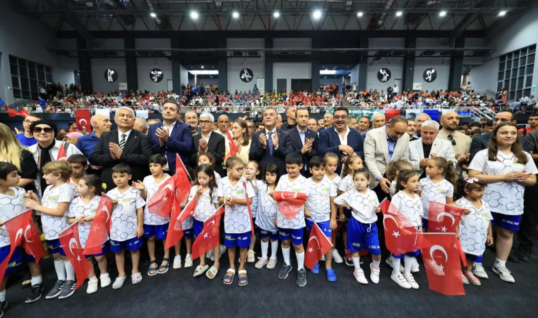 İstanbul Büyükşehir Belediyesi (İBB), kent genelindeki spor tesislerini modernize ederek