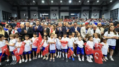 İstanbul Büyükşehir Belediyesi (İBB), kent genelindeki spor tesislerini modernize ederek