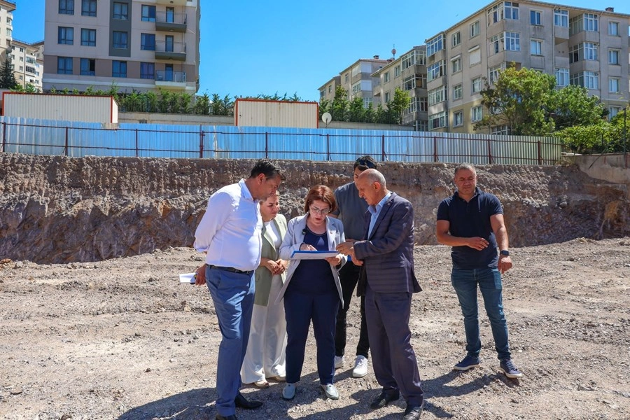 İstanbul Maltepe Belediye Başkanı Mimar Esin Köymen, Zümrütevler ve Girne