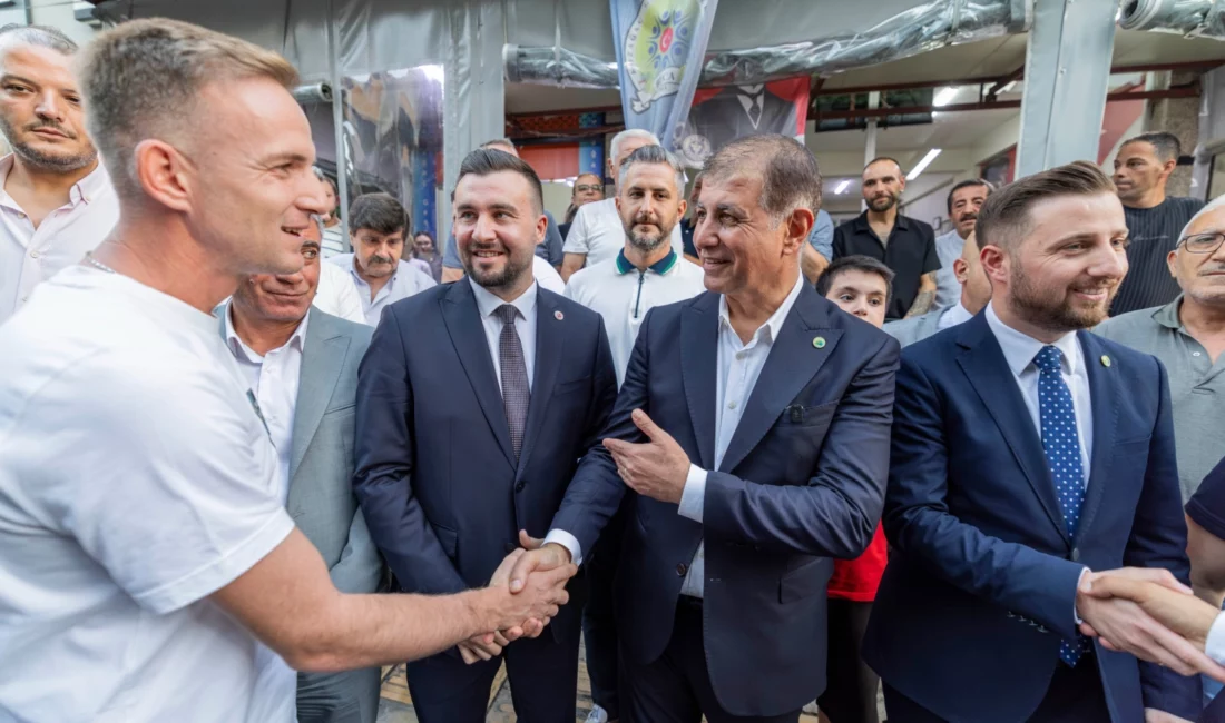 Buca Kozağaç Gençlik Derneği’ni ziyaret eden İzmir Büyükşehir Belediye Başkanı