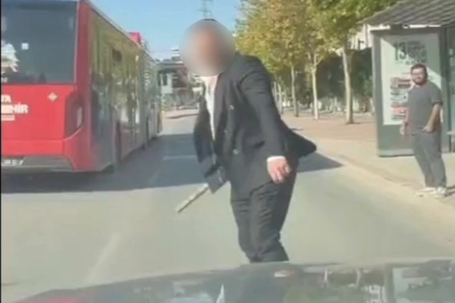 Konya Valisi İbrahim Akın, trafikte saldırı girişiminde bulunan kişinin Emniyet
