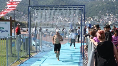 Ordu, triatlon sporunun heyecan dolu mücadelelerine ev sahipliği yaptı. Ordu