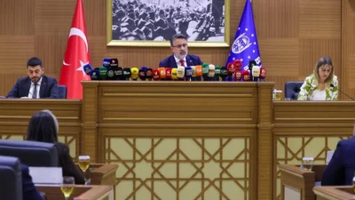 Bursa Büyükşehir Belediye Meclisi’nde konuşan Başkan Vekili Şahin Biba, “Ortak