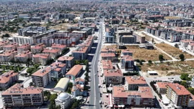 Konya'da Karatay Belediyesi, ilçenin ulaşım altyapısını güçlendirmek, mevcut yolları yenilemek