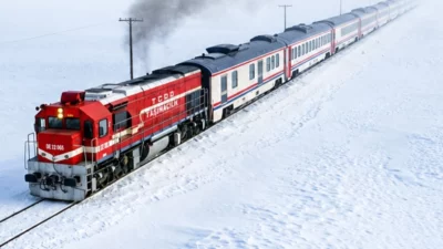 Doğu Anadolu’nun kış manzaralarını demiryolu yolculuğuyla keşfetme imkânı sunan Turistik