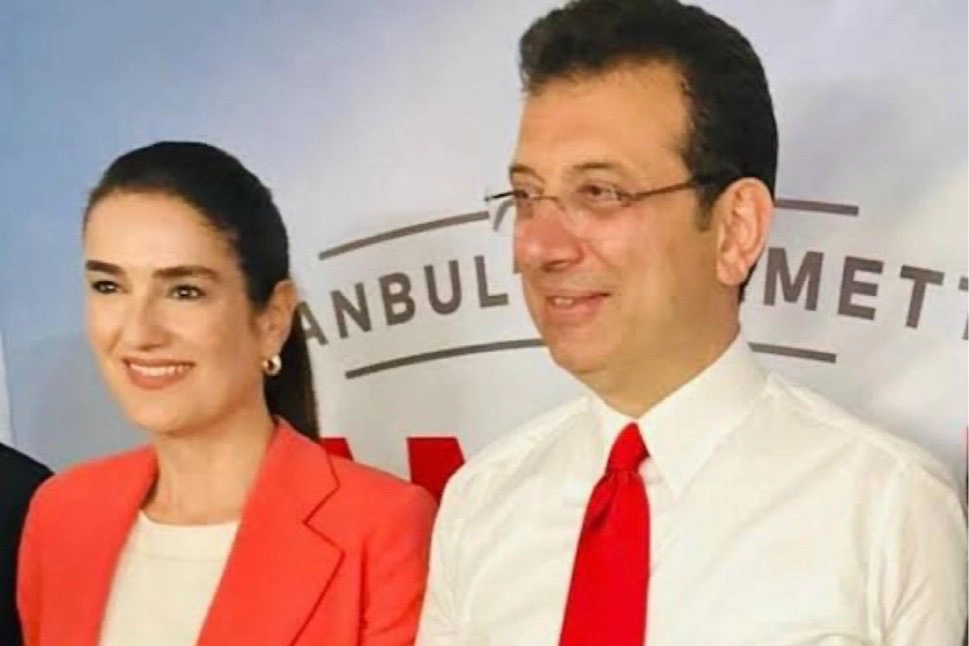 Avukat Ece Güner, kamuoyuyla paylaştığı uzun açıklamada siyasi görevlerinden çekilme