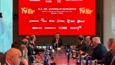 Enerji ve Tabii Kaynaklar Bakanı Alparslan Bayraktar, New York’ta iş