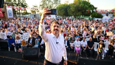 Yıldırım Belediyesi’nin düzenlediği Geleneksel Okula Dönüş Şenlikleri, renkli görüntülere sahne