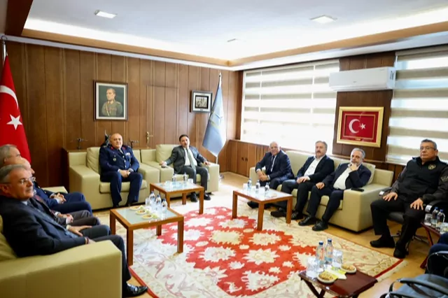 Kayseri Valisi Gökmen Çiçek, Türkiye’nin ilk uçak fabrikası olarak 1926
