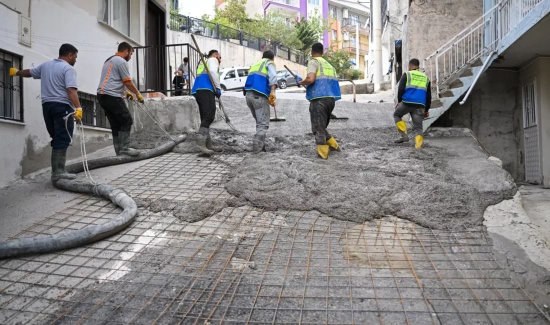 Bornova Belediyesi, ilçe genelinde yürüttüğü yol yapım ve yenileme seferberliği