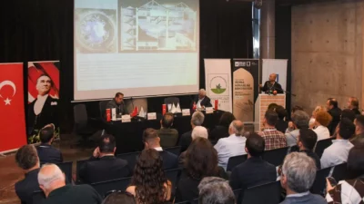 Osmangazi Belediyesi’nin Bursa’nın fethinin 700. yılı etkinlikleri kapsamında düzenlediği “700.