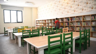 Çayırova Belediye Başkanı Bünyamin Çiftçi’nin ilçeye kazandırdığı kitap kahvelerde bulunan