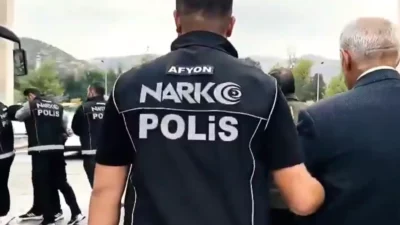 İçişleri Bakanlığı, son 10 günde düzenlenen operasyonlarda 1.297 şüphelinin yakalandığını,