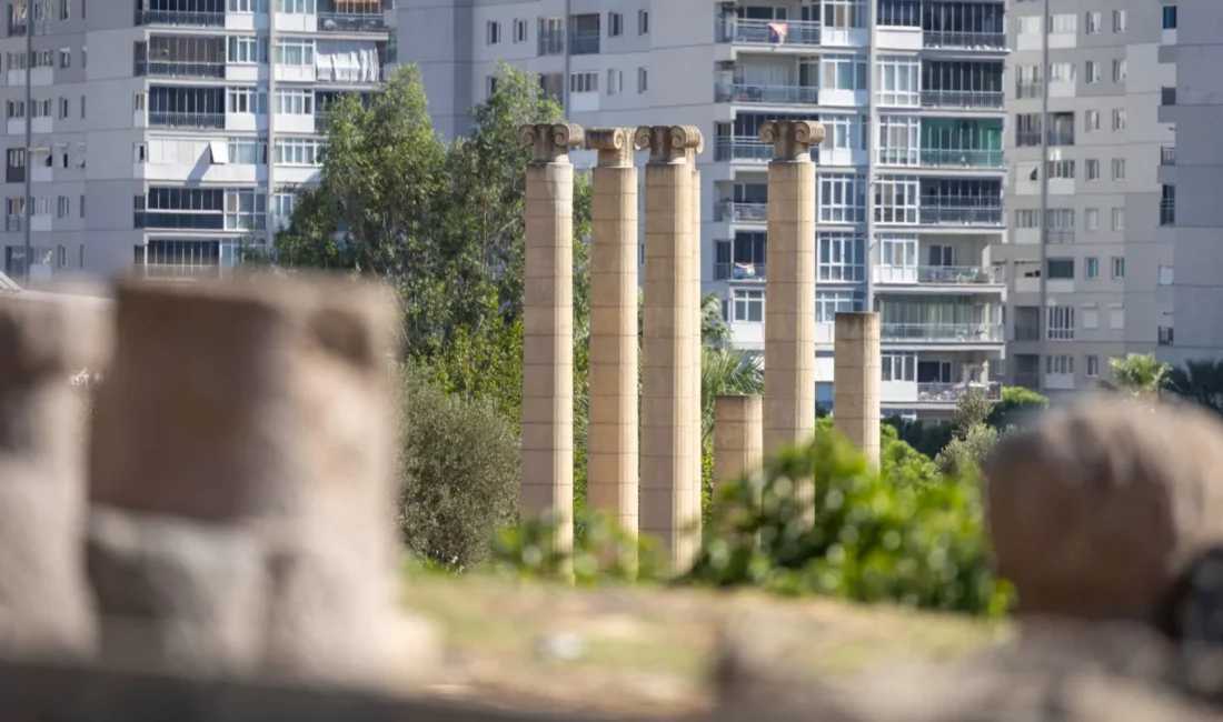 Smyrna Antik Kenti’nde yürütülen kazılar, 2 bin 700 yıl önceki