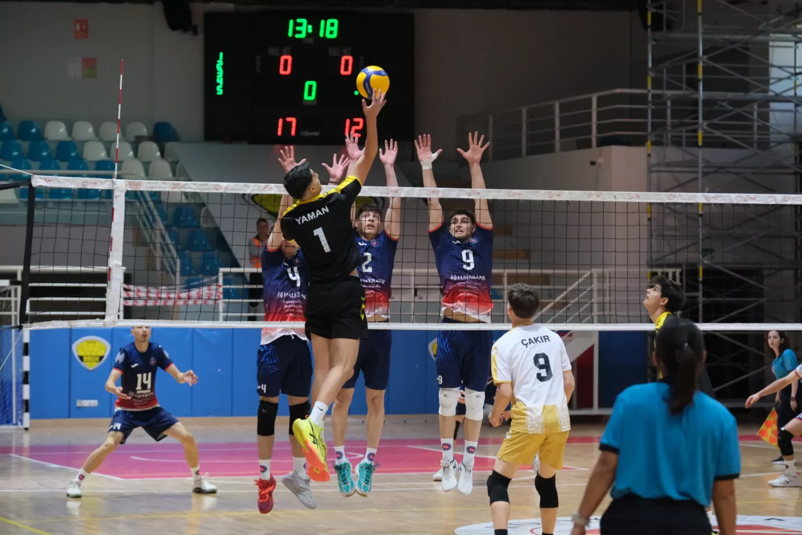 Uzman Posta Voleybol 2. Lig 3. Grup’ta mücadele eden Konya